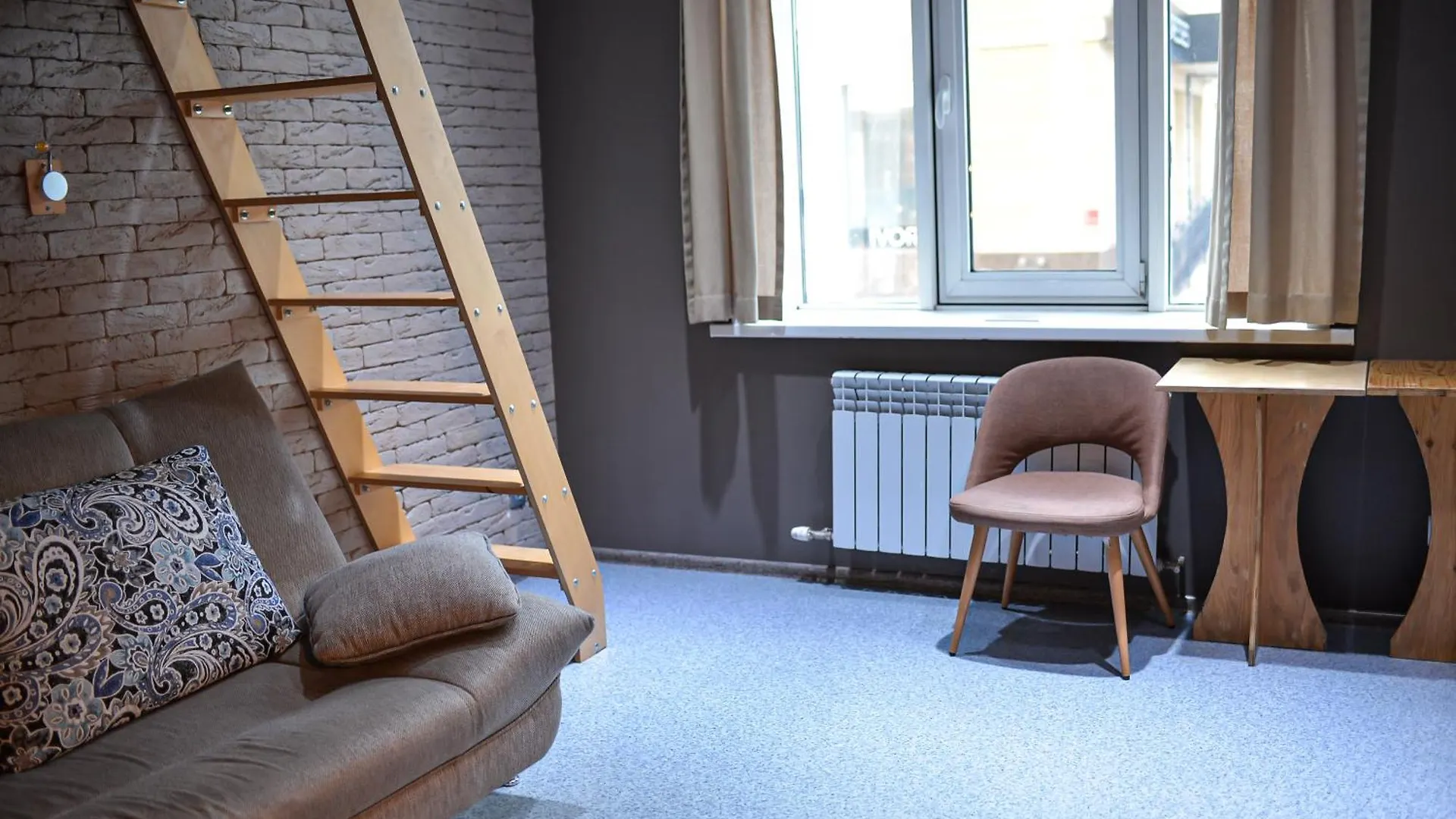 Hostel Forum アスターナ